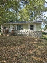 Building Photo - 8553 Jenny Dr