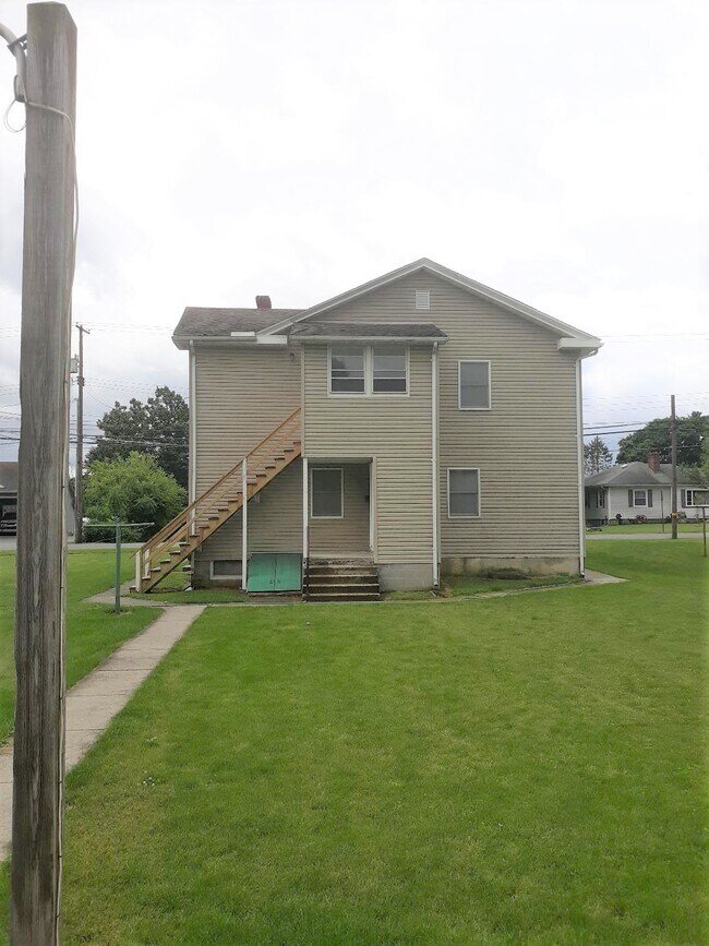 Building Photo - 306 W Allegheny St