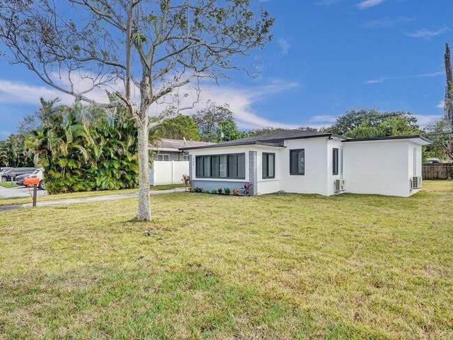 Foto del edificio - 940 SW 28th St