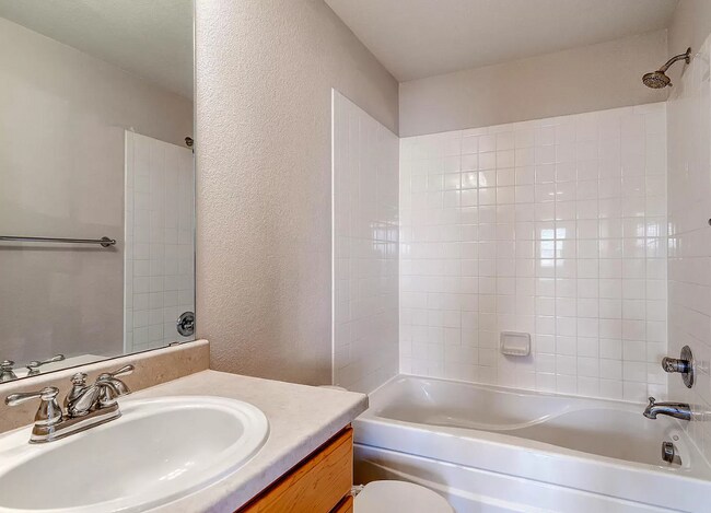Building Photo - 9048 Apache Plume Dr