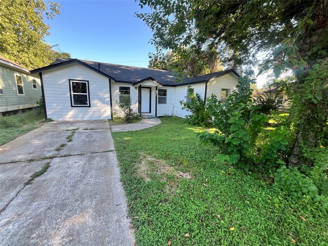 Foto principal - 6606 Anderson St