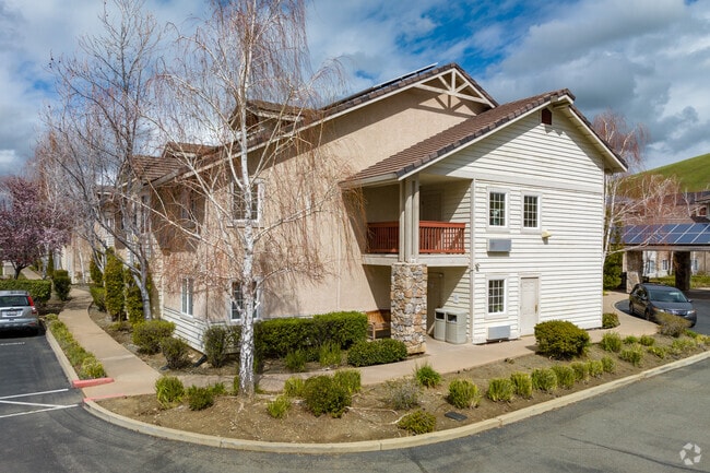 Building Photo - Diamond Terrace Apartments After 55 Community