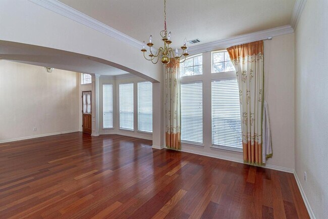 Building Photo - 4413 Staten Island Dr
