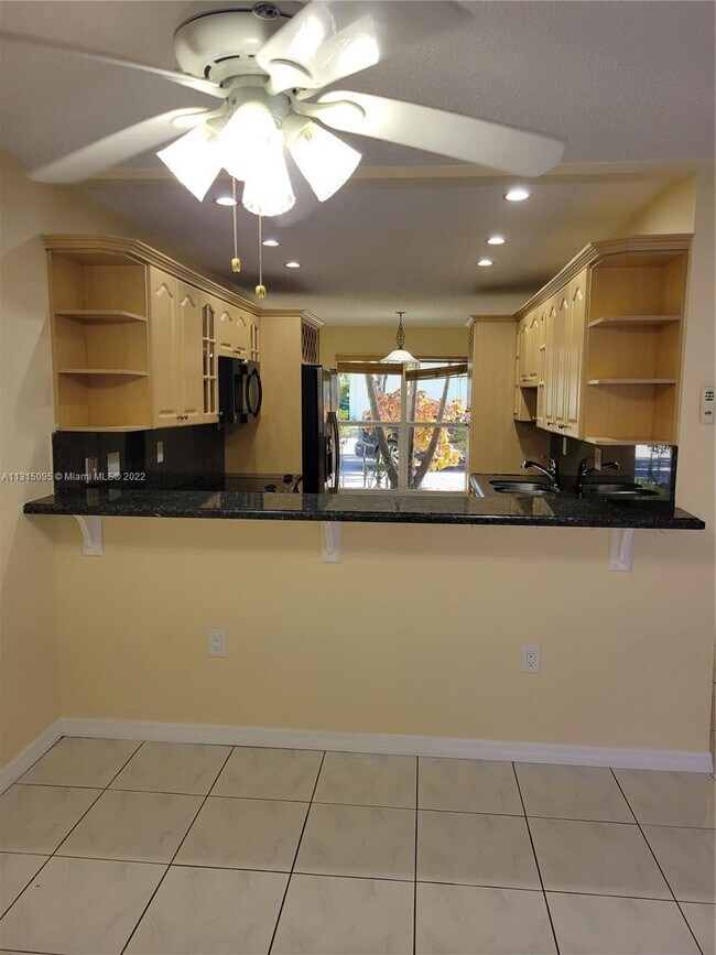 Foto del edificio - 2750 N 34th Ave