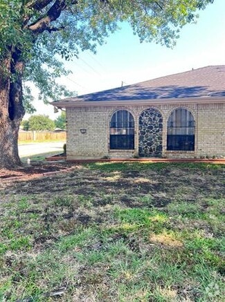 Building Photo - 2765 Meadow Gate Ln