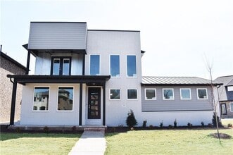 Building Photo - 534 N Salem Rd