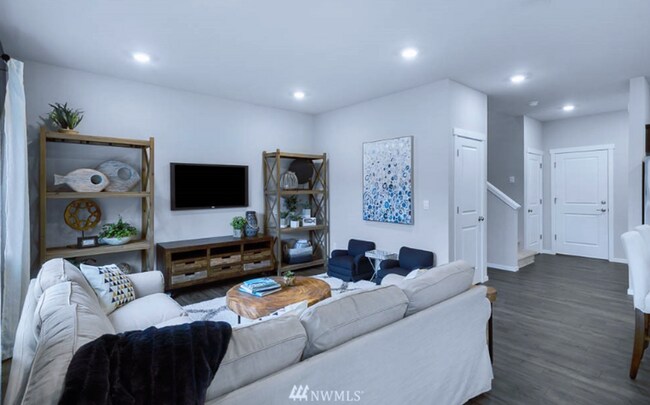 Foto del edificio - Bremerton Townhouse in Illahee Springs for...