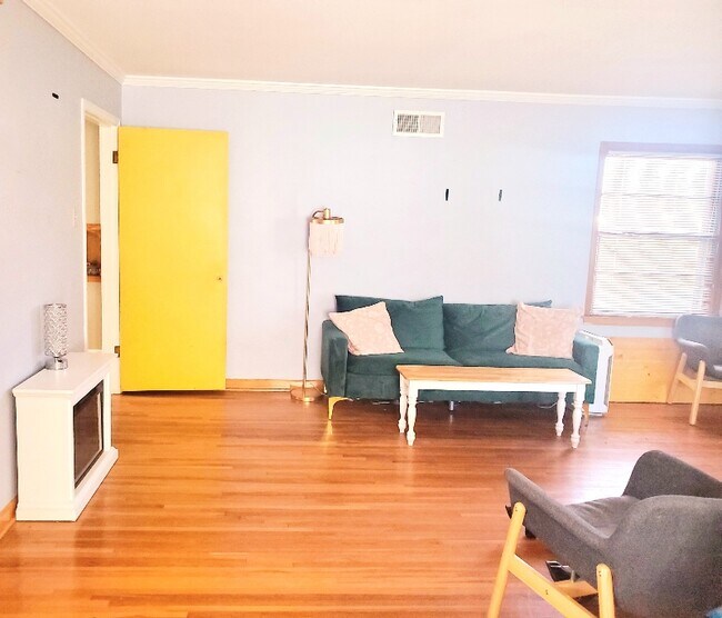 Foto del edificio - 4317 Gailwood Ave