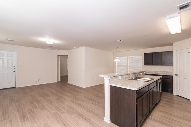 Foto del edificio - Blue Ridge Ranch - 5210 Blue Ranch San Ant...