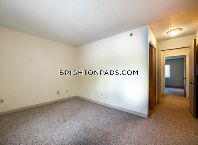 Building Photo - 144 N Beacon St
