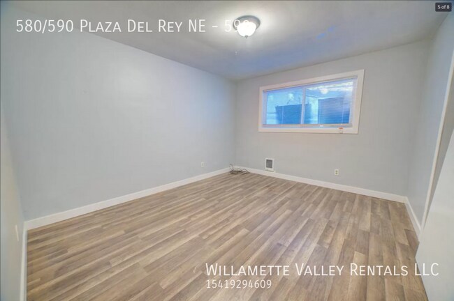Foto del edificio - Duplex available near Keizer