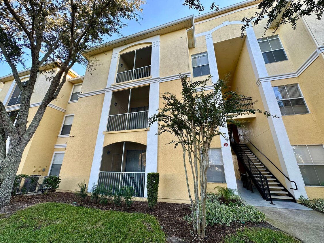 Recently Renovated 2BR/2BA Third Floor Uni... Condo for Rent in