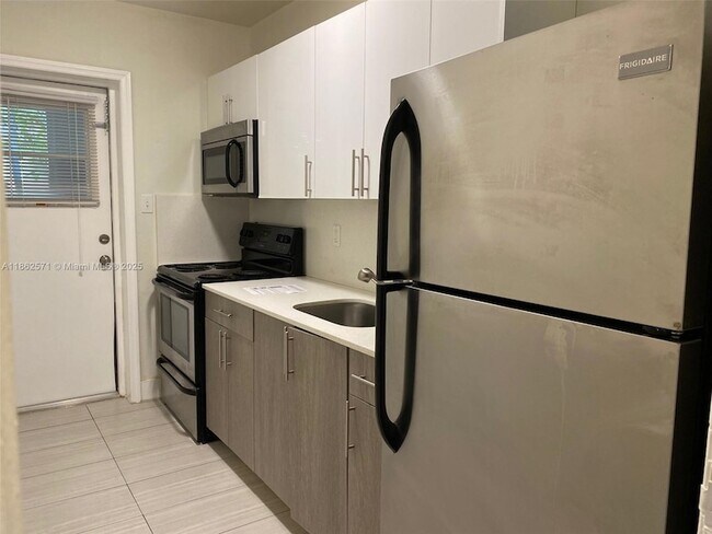 Foto del edificio - 303 SW 24th Rd
