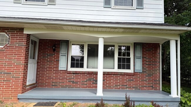 Front Entrance - 2923 Shipley Rd