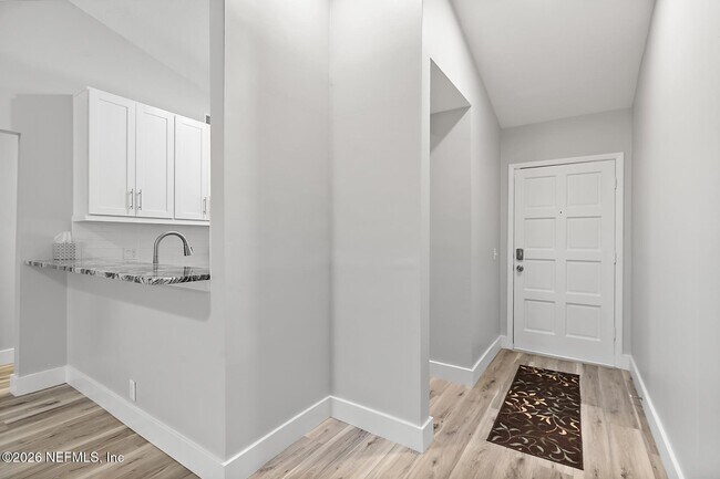Building Photo - 189 La Pasada Cir S