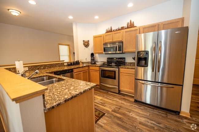 Building Photo - 9811 Deer Trail Rd