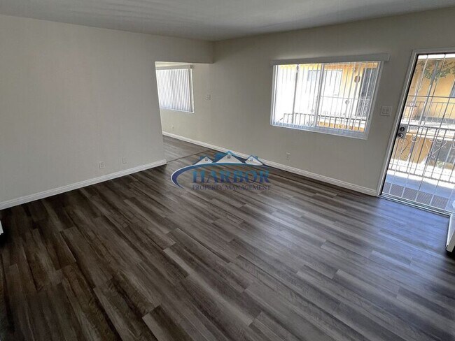 Foto del edificio - 4358 W 142nd St