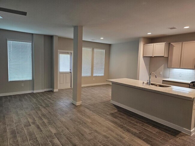 Building Photo - 2727 Oakleaf Ash Ln