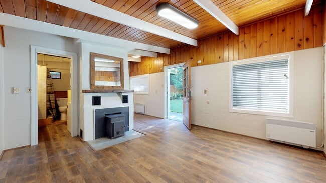 Building Photo - Affordable Country Cabin on the River - Ravensdale