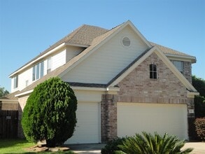 Building Photo - 710 Single Pine Ct