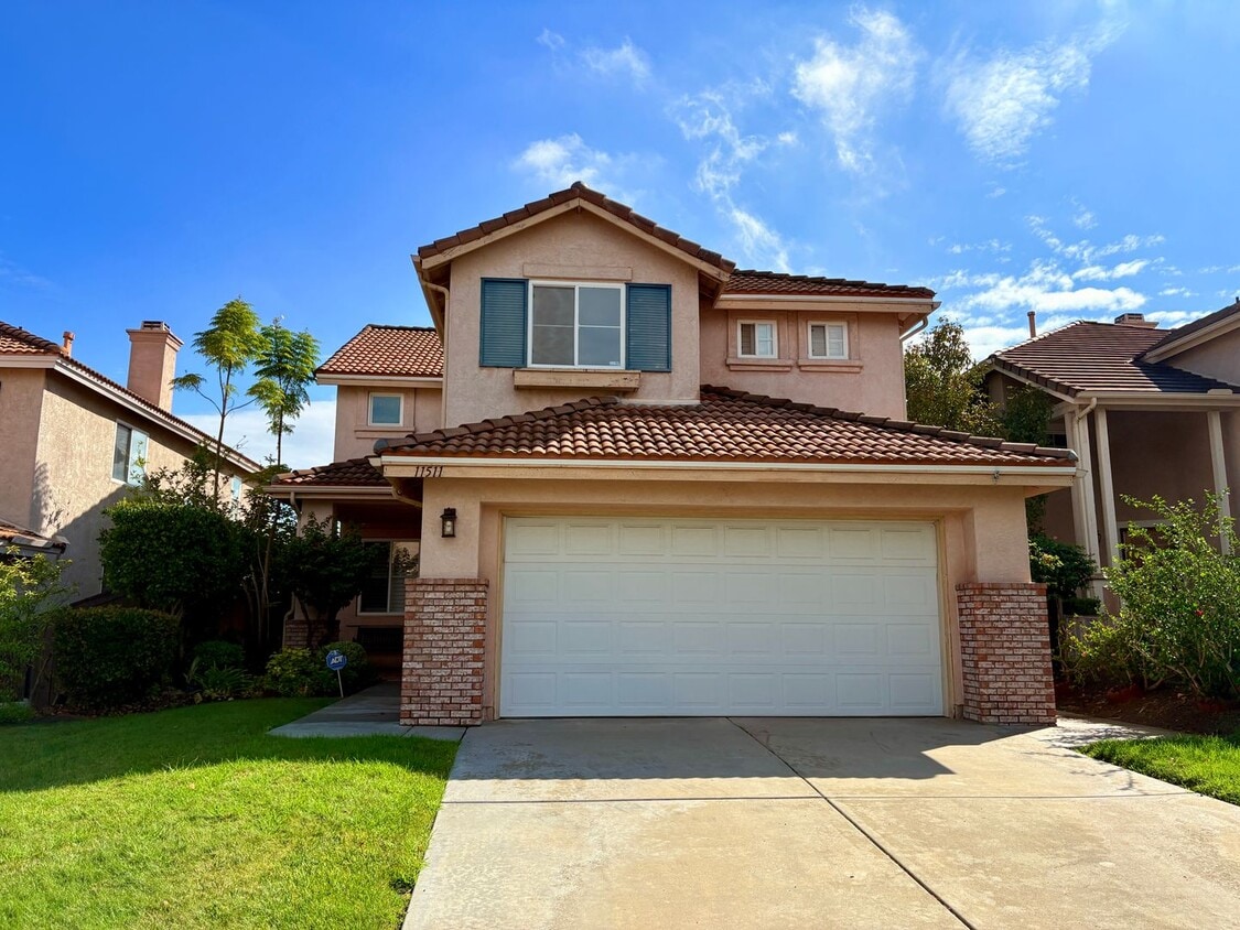 Foto principal - Scripps Ranch View Lot - 4 Bedroom 2.5 Bat...