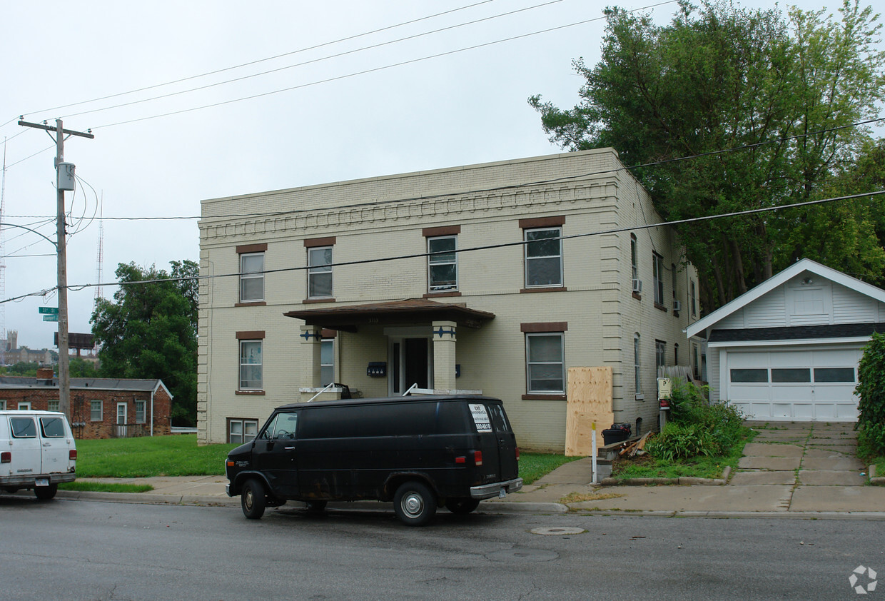 Building Photo - 3115 Davenport St