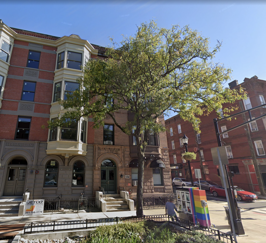 Primary Photo - 801 Washington St