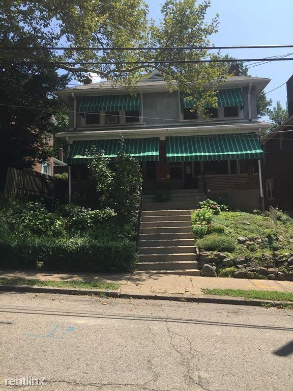 Primary Photo - 3 br, 1.5 bath Townhome - 2331 Tilbury Ave