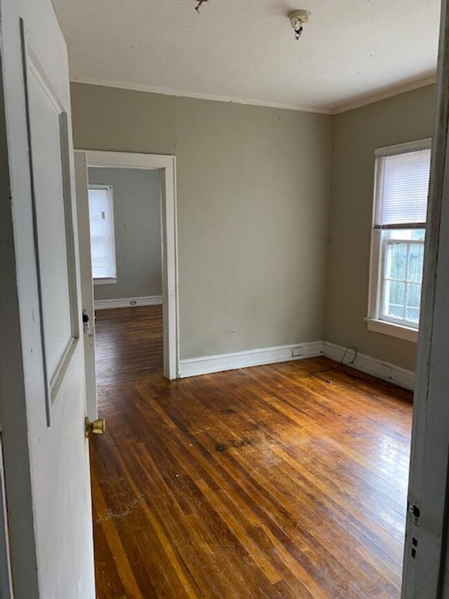 Building Photo - 6111 Lexington-