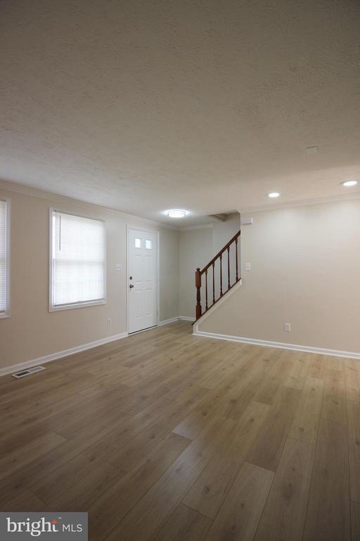 Building Photo - 6705 Ammendale Way