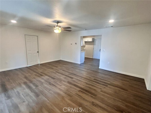 Foto del edificio - 1190 S San Jacinto Ave