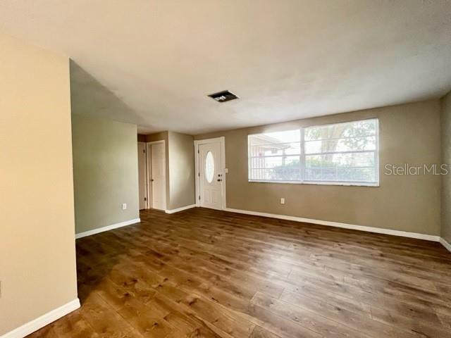 Building Photo - 7540 Oakshire Dr