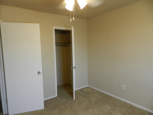 Foto del edificio - 2625 SW H Ave