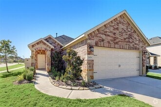 Building Photo - 16454 Rosary Pea Pl