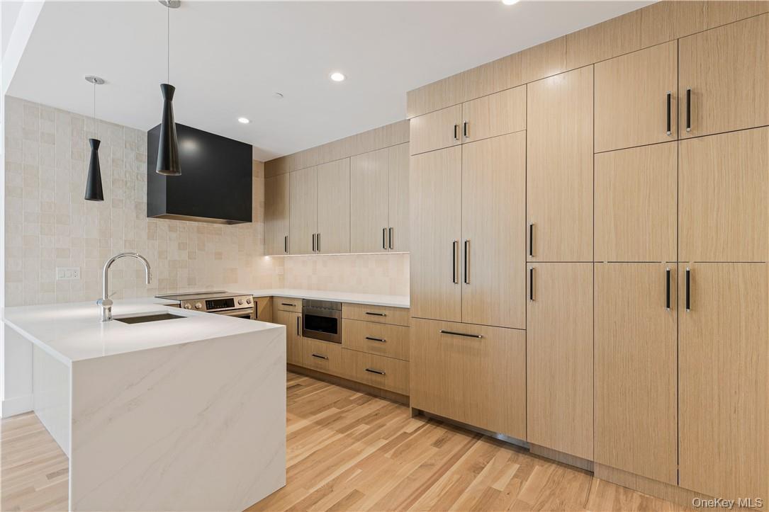 Foto principal - 167 Purchase St