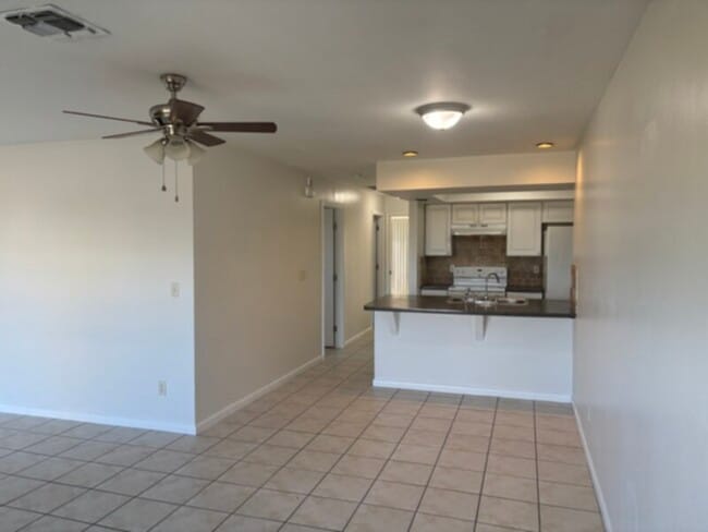 Foto del edificio - 3 Bedroom Available now! Lawn Care Included.