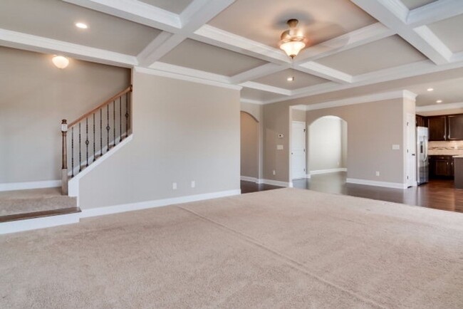 Building Photo - Home For Rent - 260 Wentworth Place Grovet...