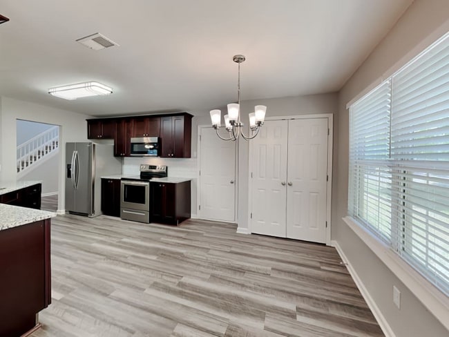 Foto del edificio - 4232 Devonbridge Ln