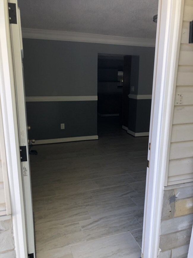 Building Photo - 8363 Bodkin Ave