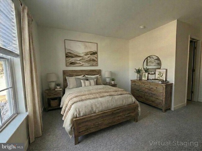 Foto del edificio - 66 Sequoia Dr