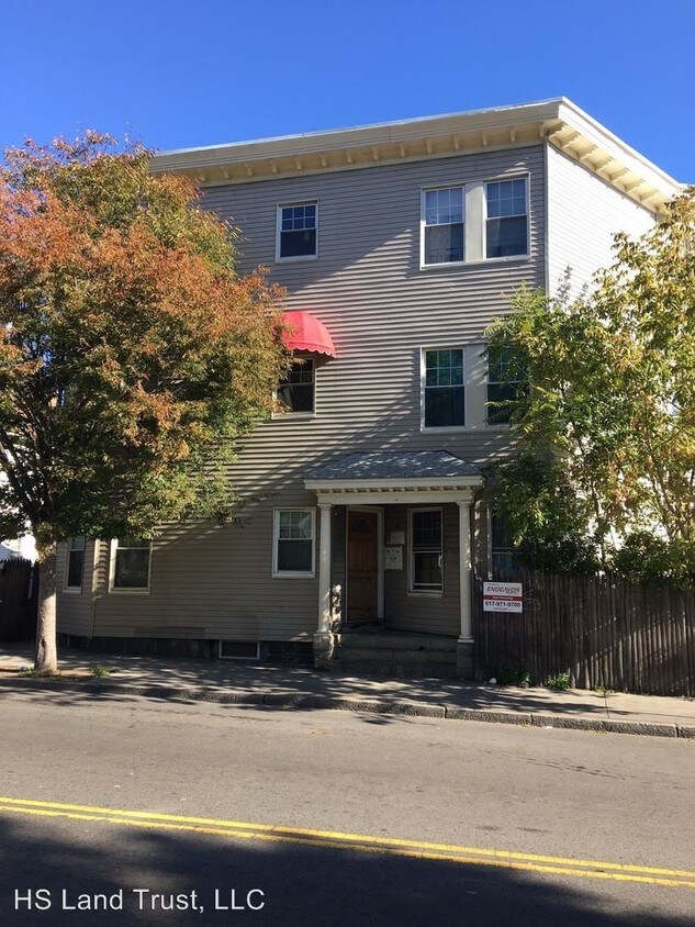 Primary Photo - 390 Geneva Ave