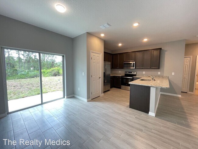 Building Photo - 3 br, 2 bath House - 324 Dailey St SE