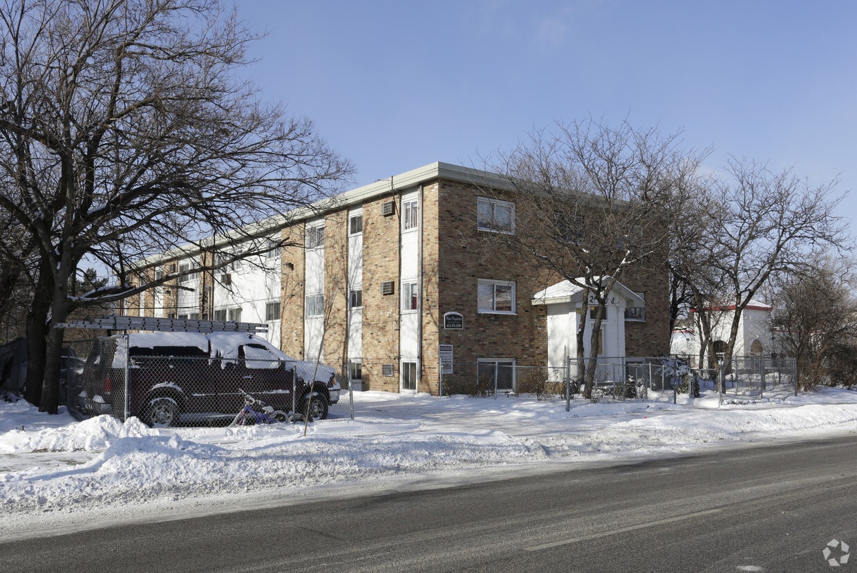 Building Photo - 2804 Blaisdell Ave