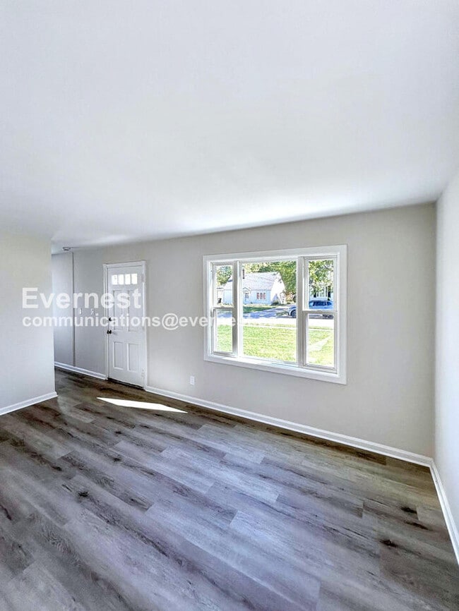 Foto del edificio - 1254 Elmwood Rd