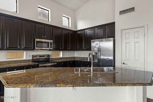 Foto del edificio - 7803 E Nestling Way