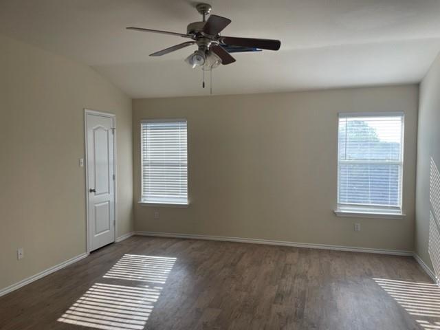 Foto del edificio - 2105 Fall Creek Dr