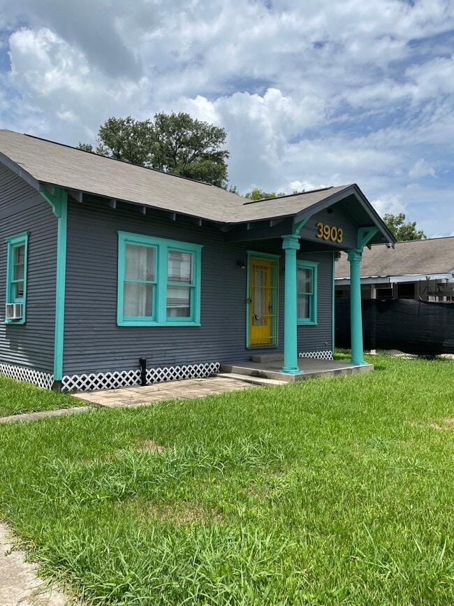 Photo - 3903 Billingsley St (Houston, TX) House