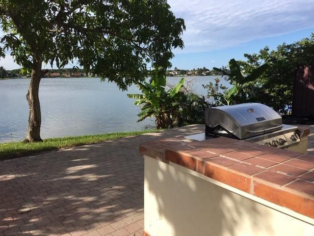 Foto del edificio - 6801 Bayfront Cir