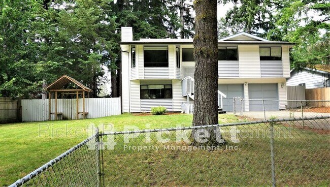 Foto del edificio - 13360 NW Holly Rd