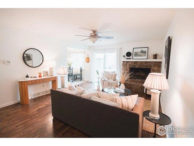 Foto del edificio - 3025 Regatta Ln